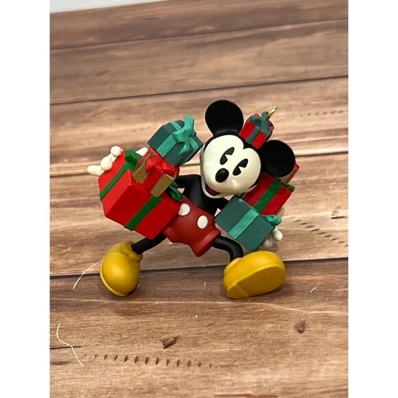 1998 HALLMARK KEEPSAKE ORNAMENT QXD4006 READY FOR CHRISTMAS MICKEY & CO. ARCHIVE - Picture 6 of 11